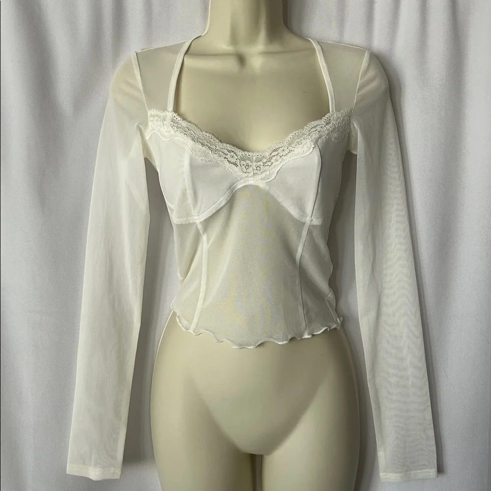 I.AM.GIA NWT Gianna White Sheer Long Sleeve Sheer Crop Top Shirt **Size M** 🔥🔥 - Picture 2 of 6